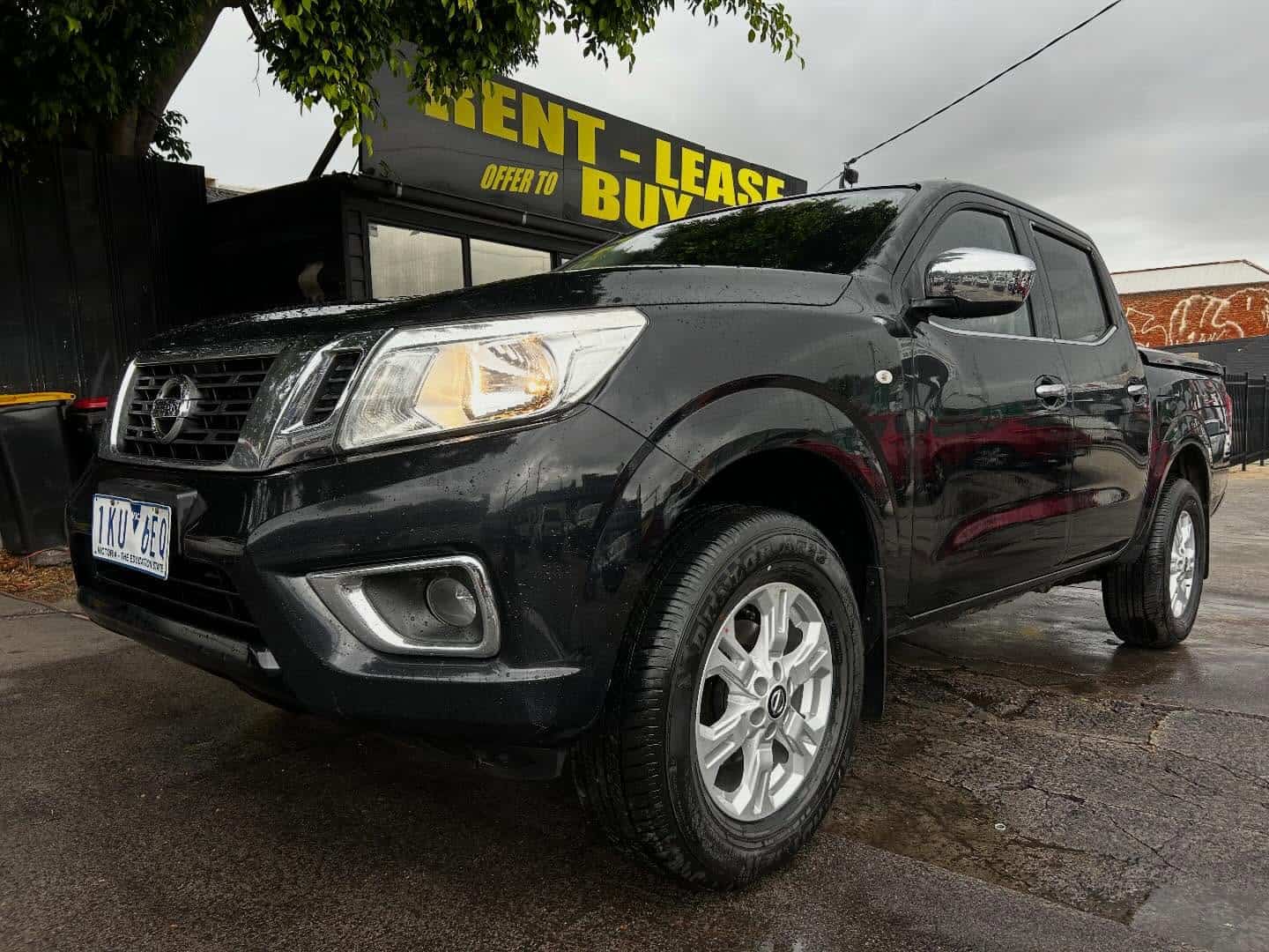 2017 Nissan Navara RX Hi-Rider automatic turbo diesel