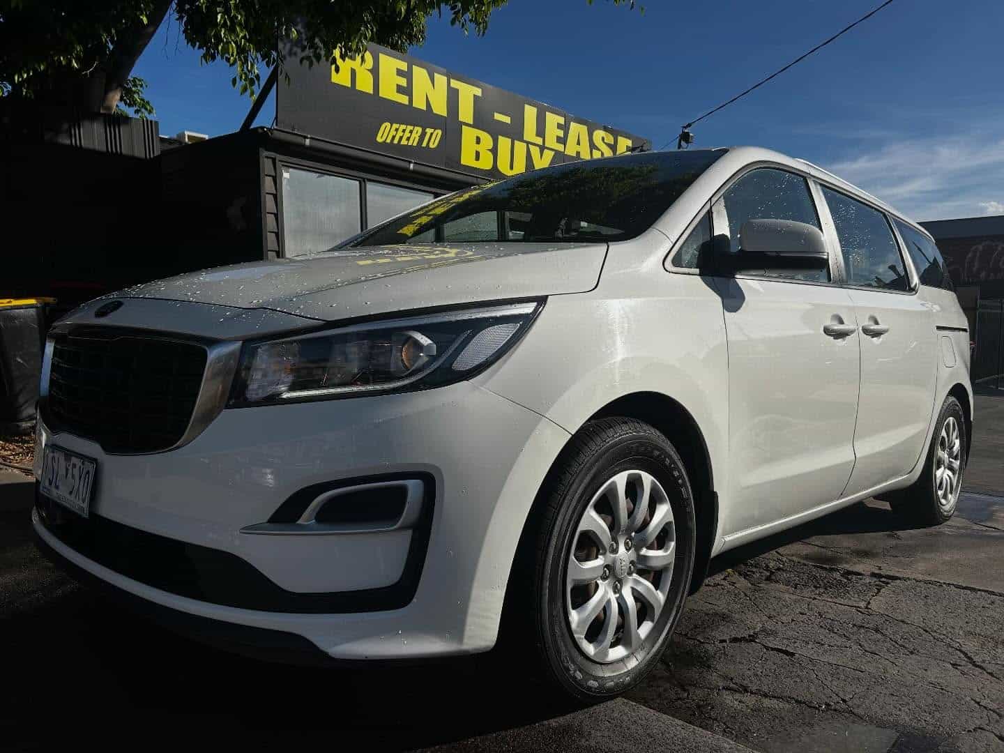 2019 Kia Carnival S 8 seater automatic petrol